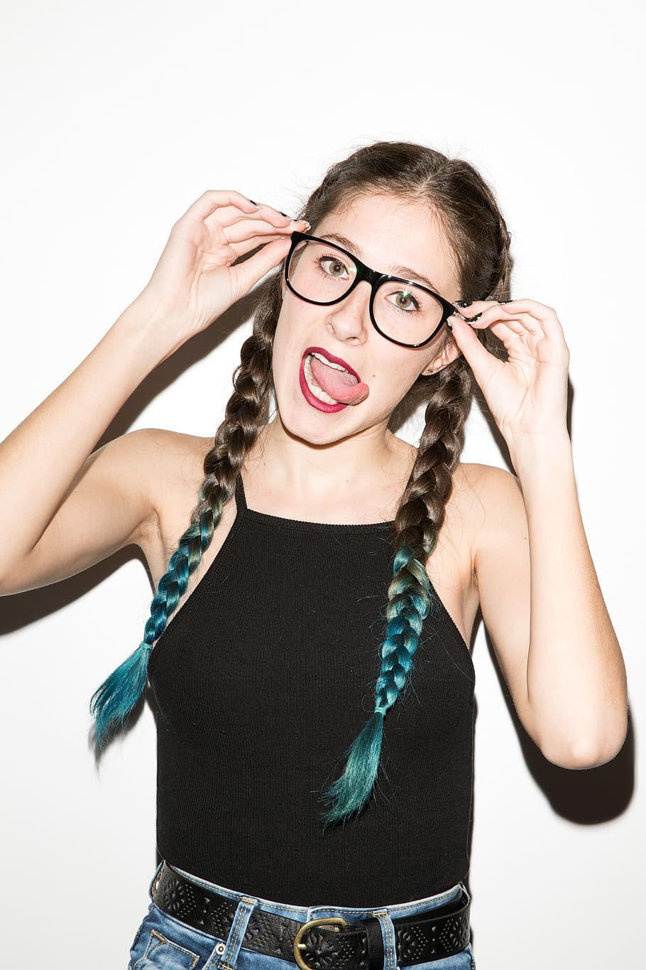 spain, málaga, eyeglasses, white background, one person, studio shot HD wallpaper