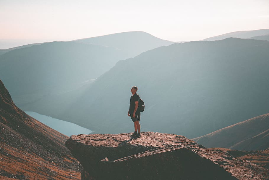 men's black crew-neck shirt and black shorts, mountain, landscape, HD wallpaper