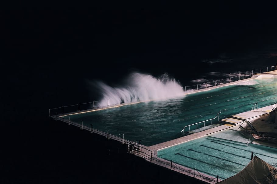 sea, light, night, wave, pool, reflection, vehicle, splash HD wallpaper