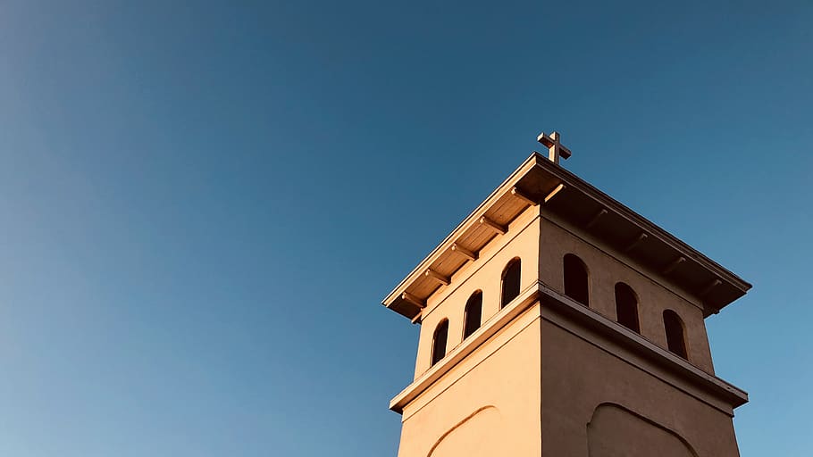 white concrete building, architecture, tower, bell tower, spire HD wallpaper