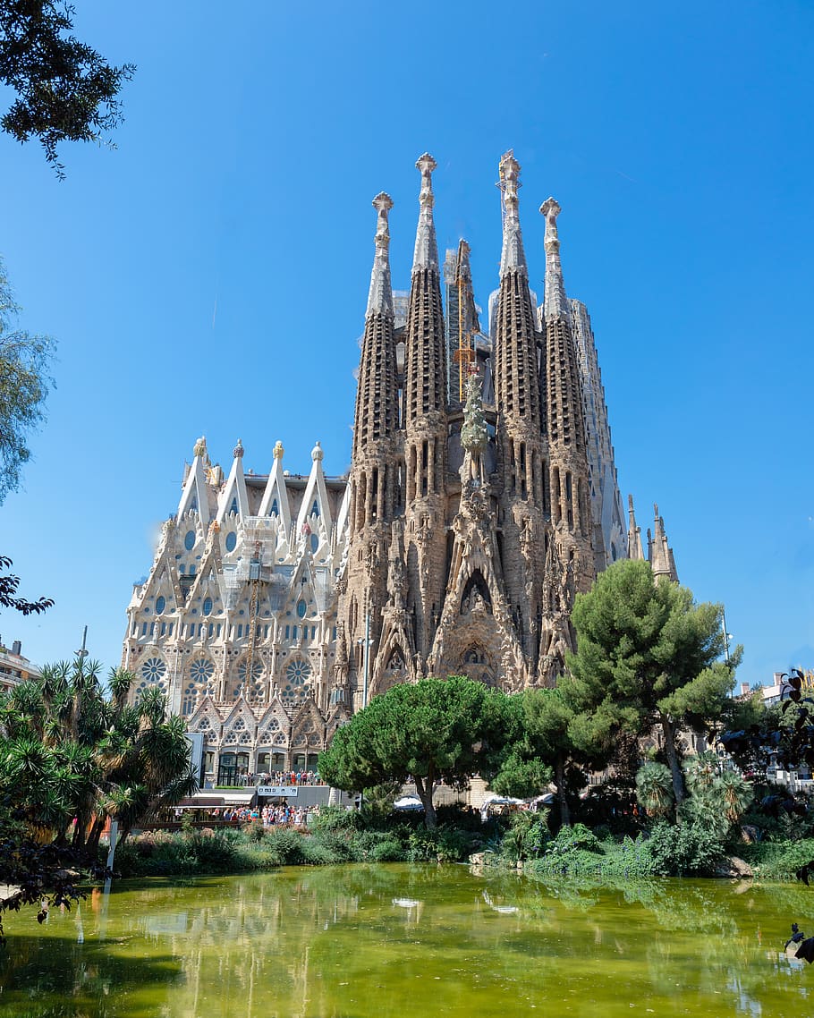 Sagrada Familia Wallpaper Hd Search through our database for sagrada ...
