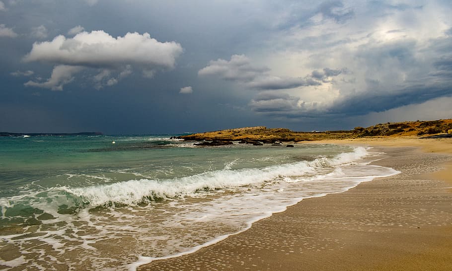 beach, empty, sea, waves, horizon, seascape, sky, clouds, nature HD wallpaper