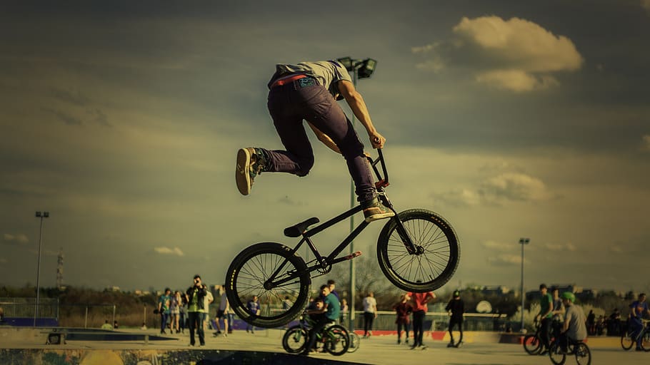 Man Riding Bmx Bicycle, biker, cyclist, fun, person, ride, sport HD wallpaper