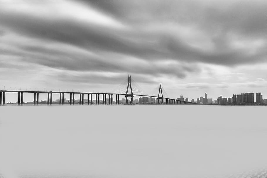 Golden Gate Bridge, cloud, sky, monochrome, city, river, bridge - Man Made Structure HD wallpaper