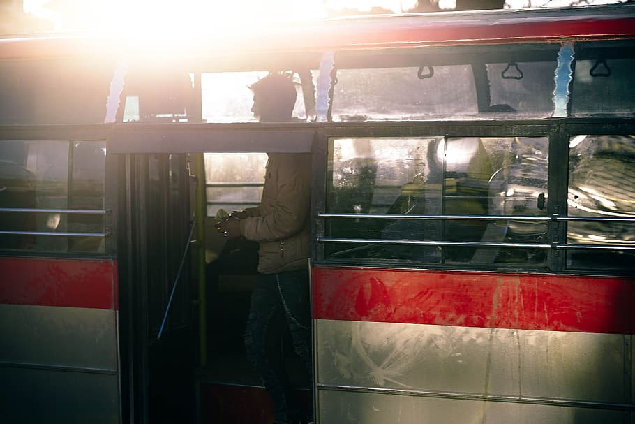 Bus Conductor, public transportation, mode of transportation HD wallpaper