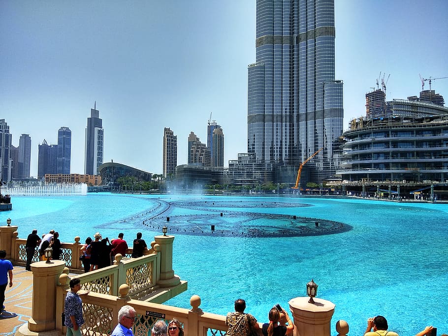 HD wallpaper: dubai, united arab emirates, the dubai mall, fountain, water  | Wallpaper Flare