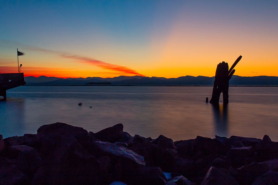 nature, outdoors, red sky, sunset, dawn, dusk, water, sunrise HD wallpaper
