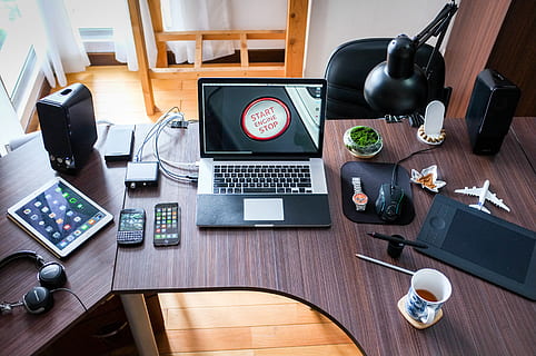 Black and White Laptop Computer on Brown Wooden Desk, apple, coffee HD wallpaper