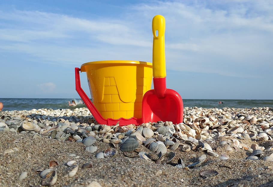 toys, sea, shell, water, beach, sky, rock, solid, land, horizon over water HD wallpaper