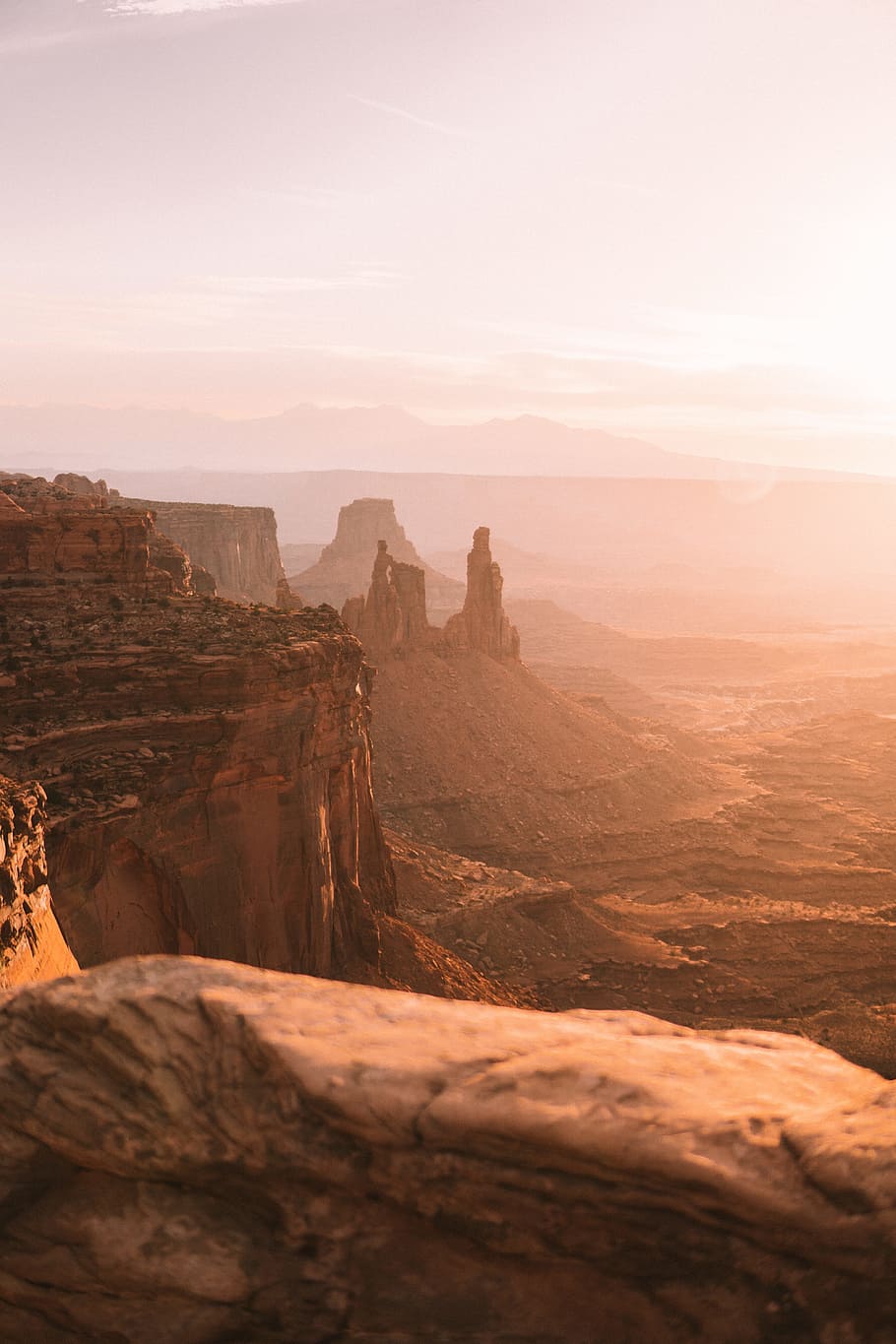 brown rock formation at daytime, desert, redrock, layer, landscape HD wallpaper