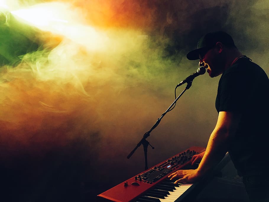 man playing piano, music, arts culture and entertainment, musical instrument HD wallpaper