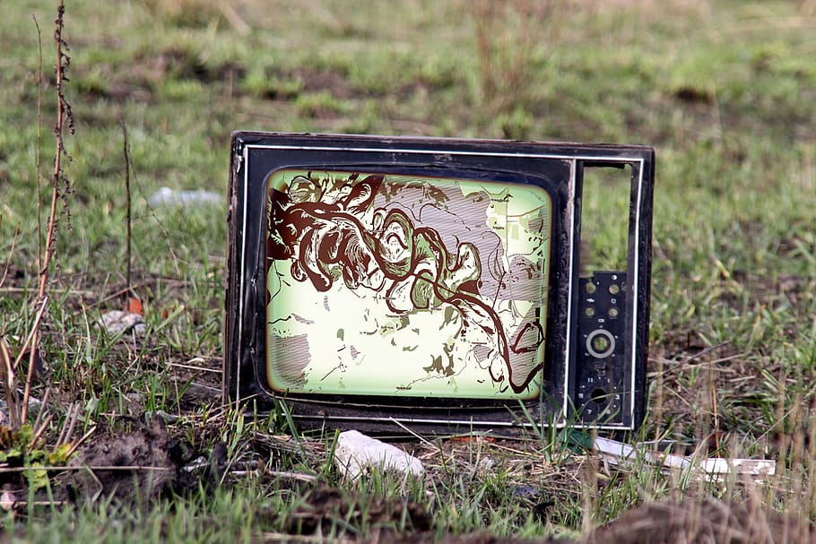 tv, old, retro, grass, style, watching, screen, broadcasting HD wallpaper