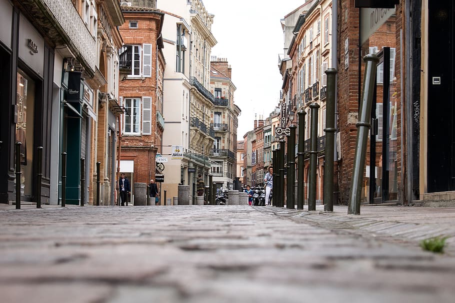 View of Pavement Between Buildings, architecture, bricks, cobblestone HD wallpaper