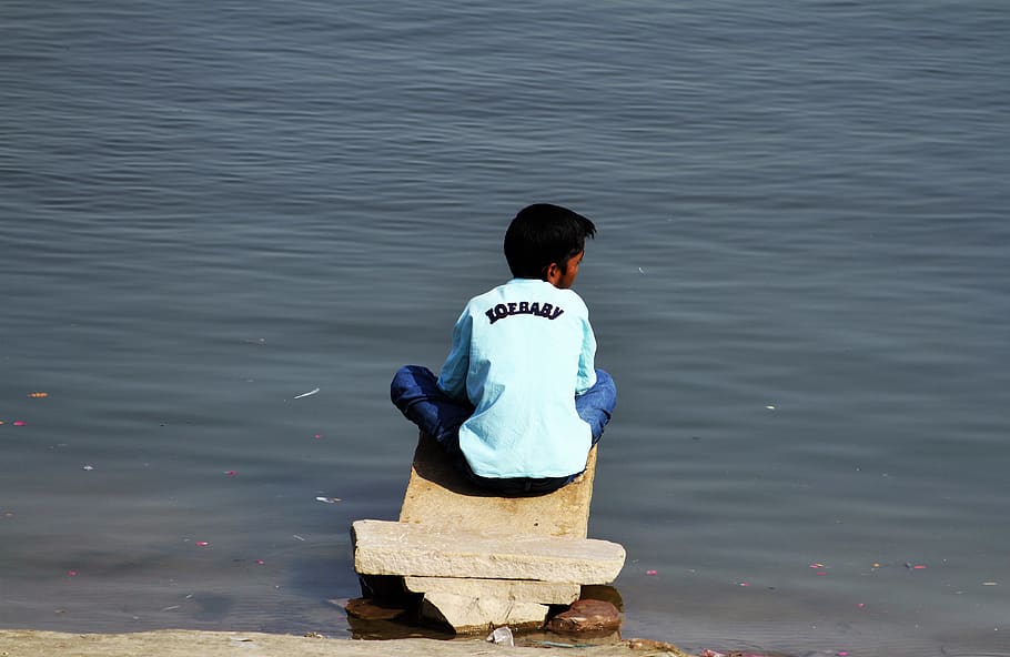 india, varanasi, water, real people, childhood, men, lifestyles HD wallpaper