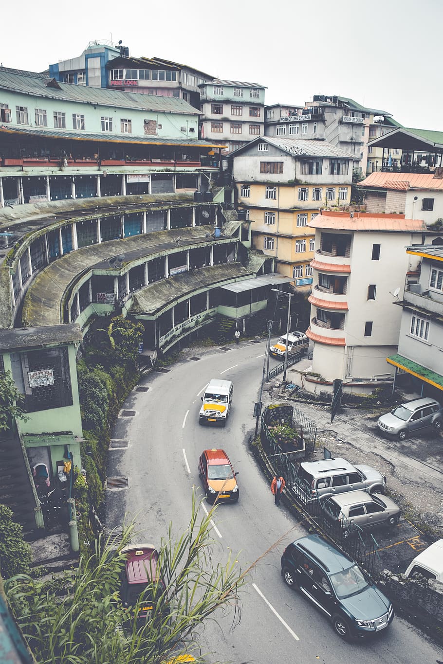 india, gangtok, citylife, nikon, buildings, road, vehicles, HD wallpaper