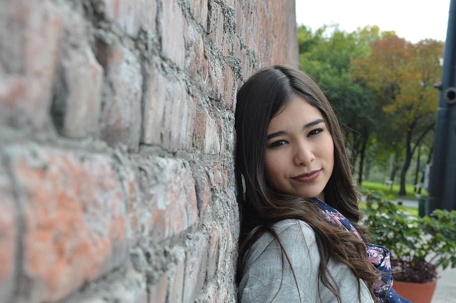 girl, model, wall, background, beauty, portrait, long hair HD wallpaper