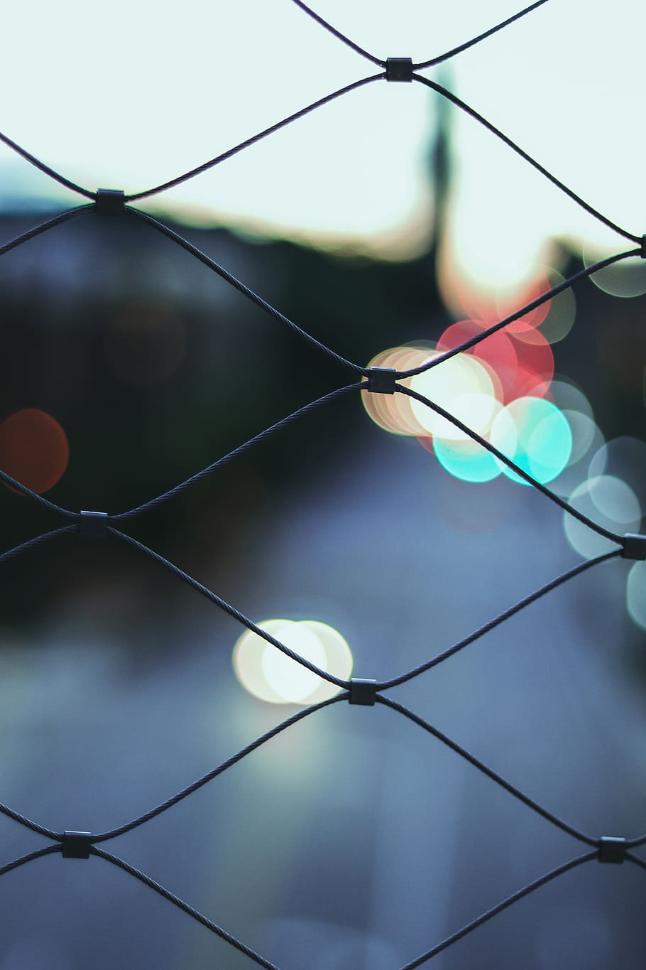 gray cross-wire fence, united states, atlanta, focus on foreground HD wallpaper