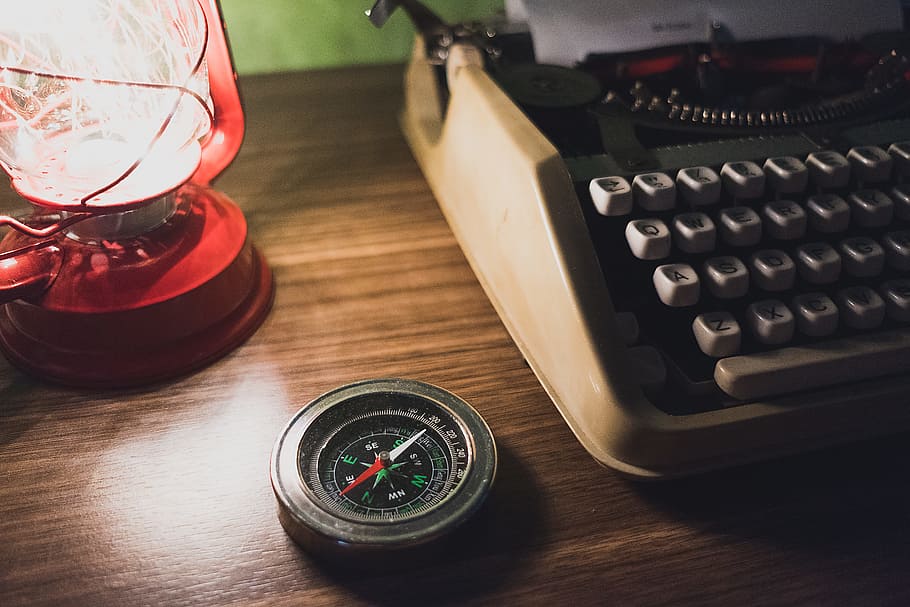 Gray Cardinal Direction Compass, antique, back light, desk lamp HD wallpaper