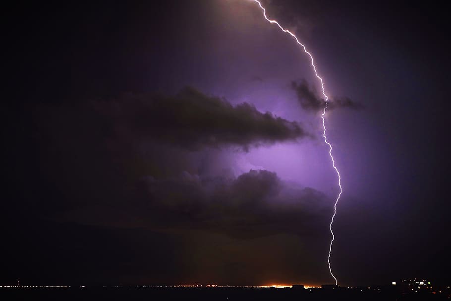 Lightning Strike, nature, night, sky, storm, power in nature HD wallpaper