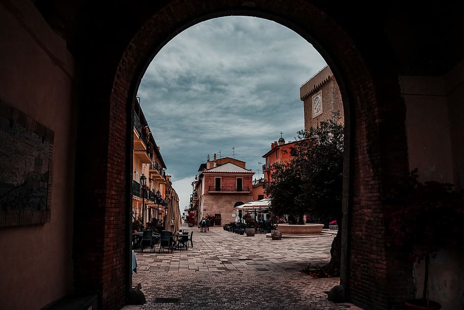 red brick arched interior, architecture, built structure, building exterior HD wallpaper