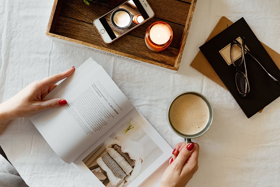 Woman read book and drink coffee, hands, relaxing, reading, time HD wallpaper