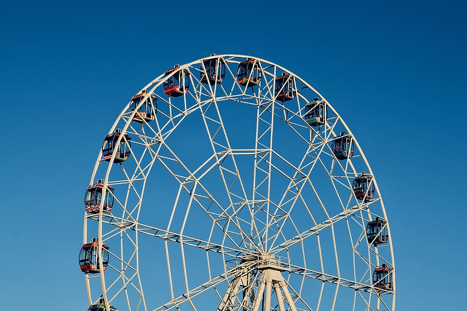 white and maroon Ferris wheel, sky, amusement park ride, blue HD wallpaper