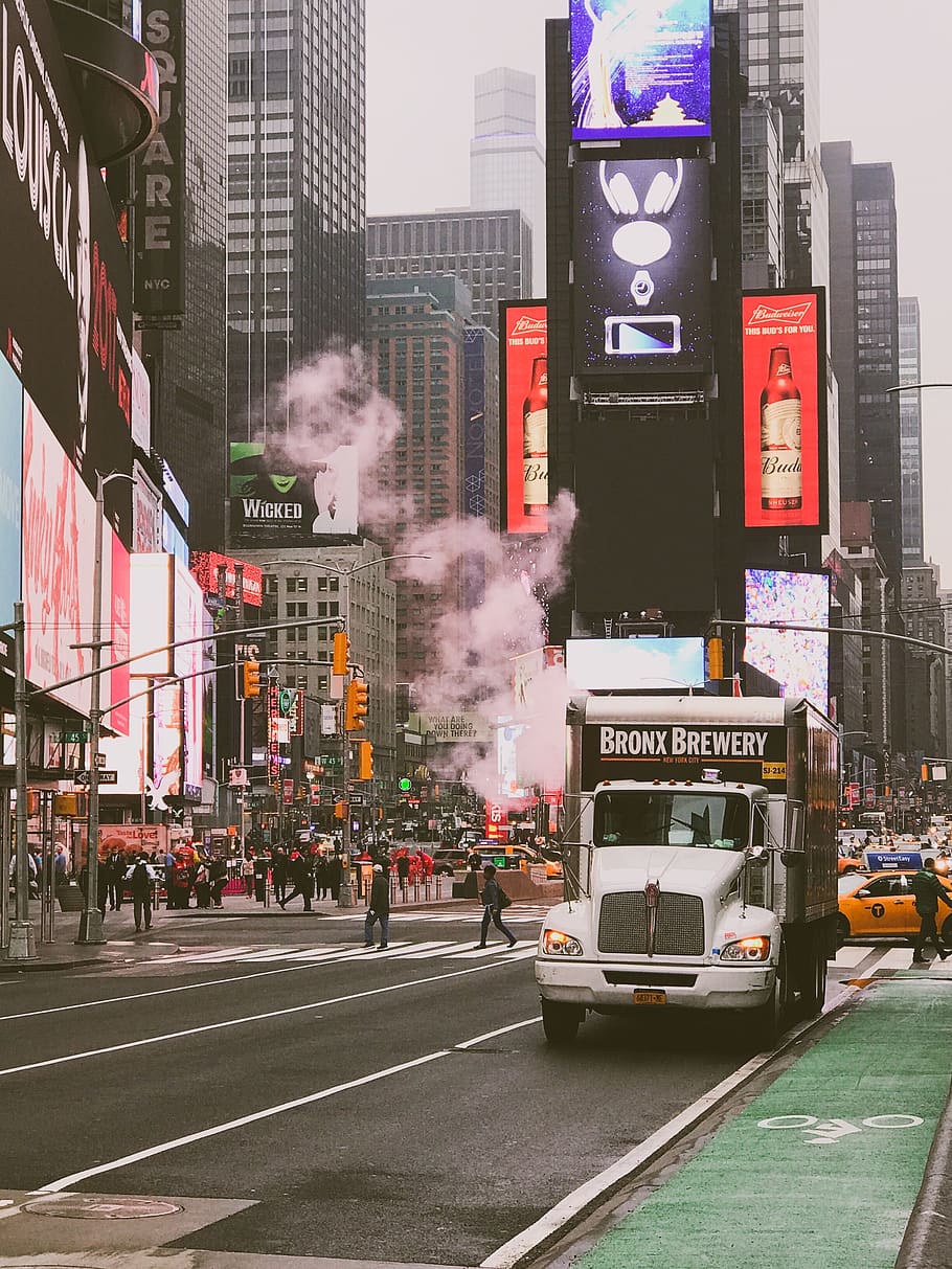New York Time Square, urban, city, van, vehicle, transportation HD wallpaper