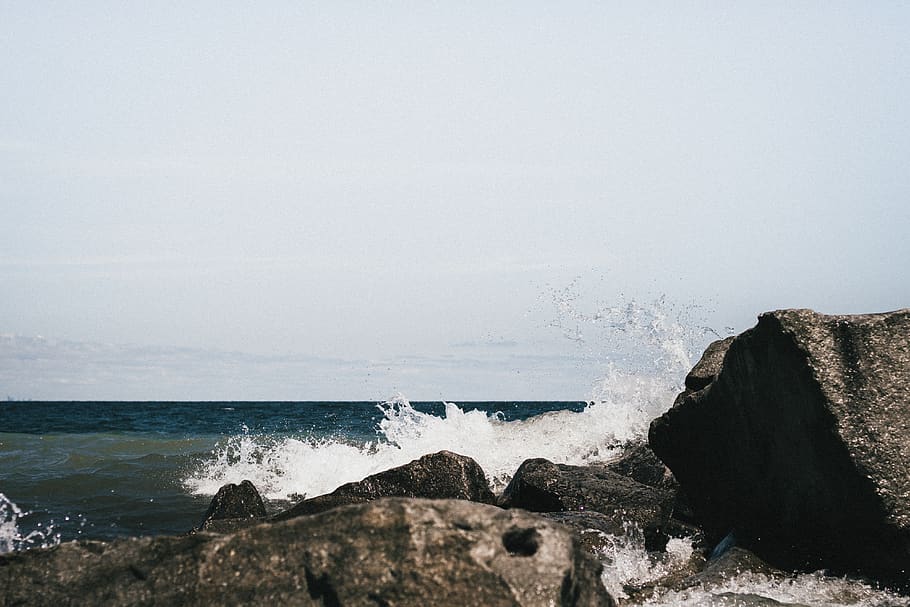 water, crash, waves, sky, rocks, skyline, sea, rock - object HD wallpaper