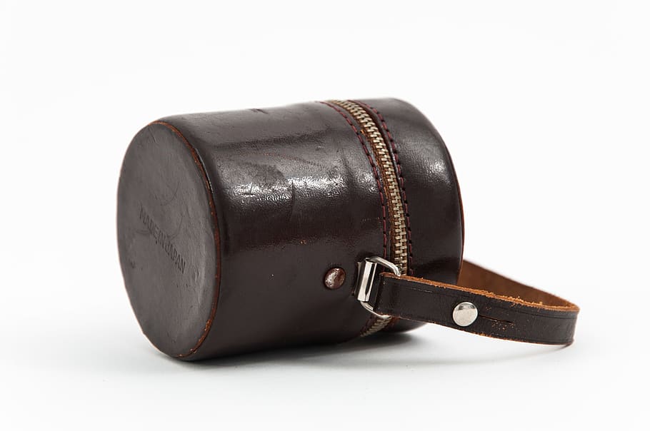 strap, bag, zipper, camera, leather, white, lens, white background HD wallpaper