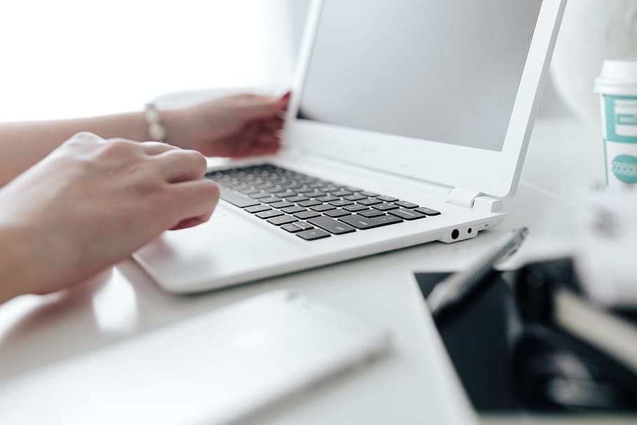 Workplace with laptop on table at home, interior, minimal, minimalist HD wallpaper