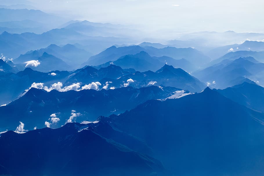 nature, mountains, summit, peaks, fog, clouds, sky, gradient HD wallpaper