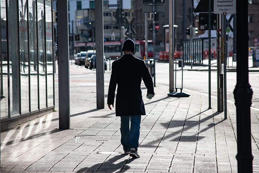 man, walking, person, only, rear view, one person, real people HD wallpaper