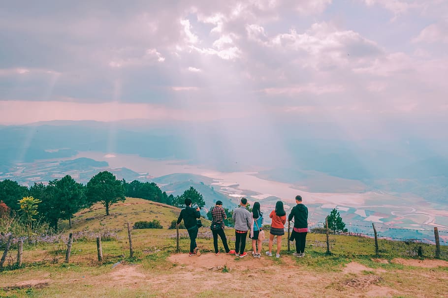 Group Of People Standing On Hill, clouds, dawn, daylight, dusk HD wallpaper