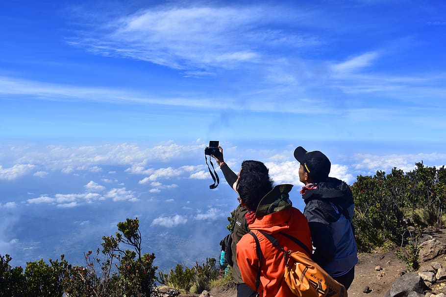 mountain, top, peak, selfie, summit, adventure, outdoor, trekking HD wallpaper