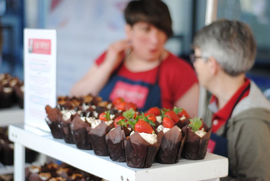 chocolate cupcake on white rack, person, human, people, strawberry HD wallpaper