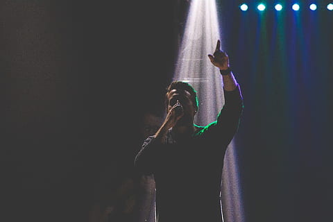 man singing raising hand, lighting, human, person, led, spotlight HD wallpaper