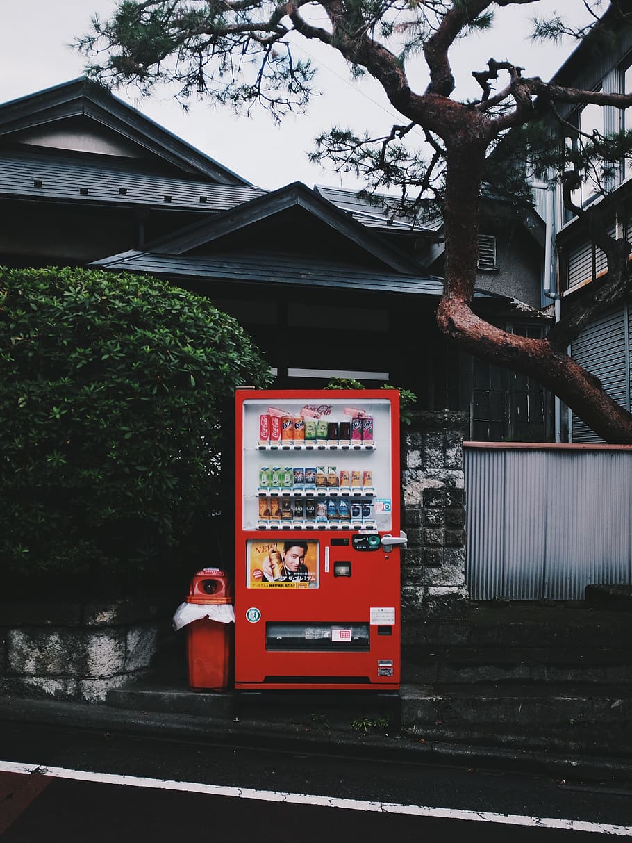 vendo, machine, drinks, beverage, outdoor, street, house, trash HD wallpaper