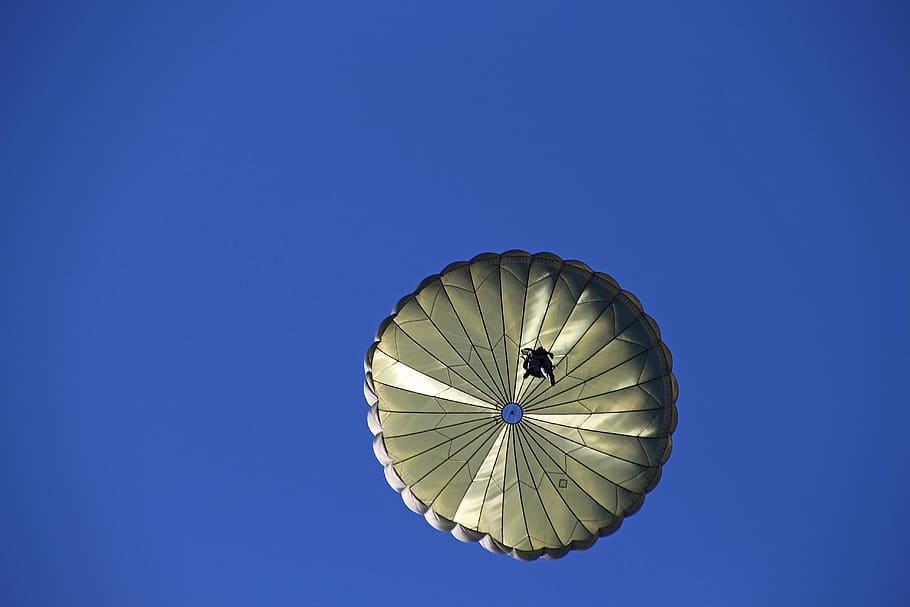 parachute, soldier, float, parachutist, army, sky, military HD wallpaper
