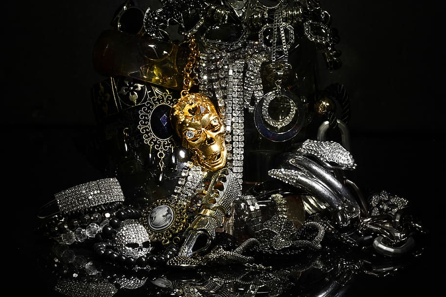 darkness, evil, story, skull, accessories, diamond, gem, jewelry