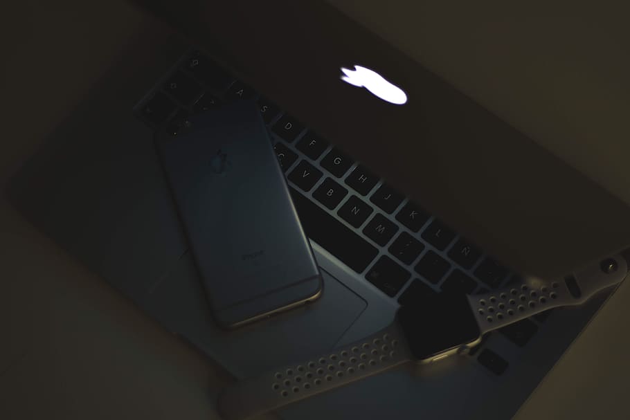 spain, valladolid, iphone, apple watch, shadows, light, tech HD wallpaper