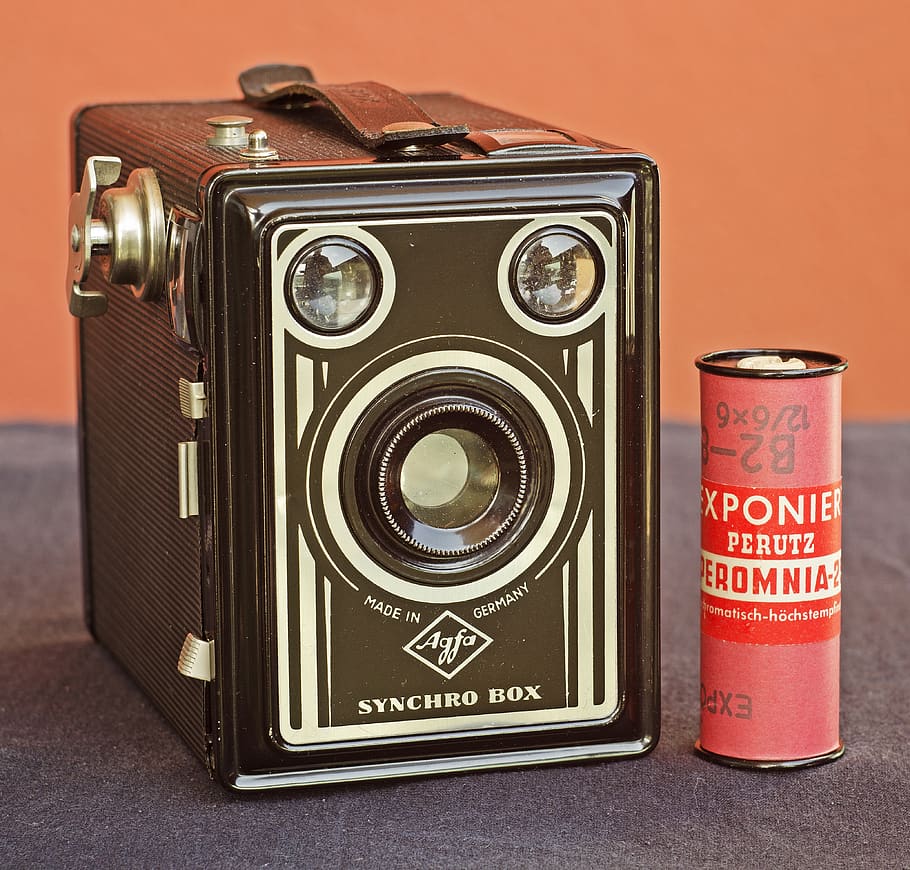 vintage box camera, agfa, made in germany, roll film, medium format camera