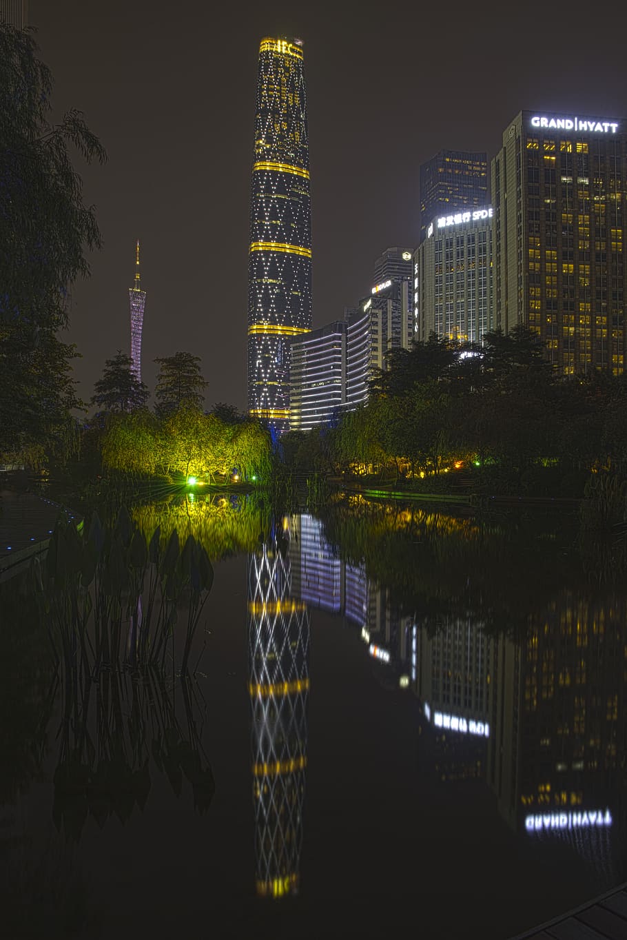 reflections, building, lake, trees, night, city, guangzhou HD wallpaper
