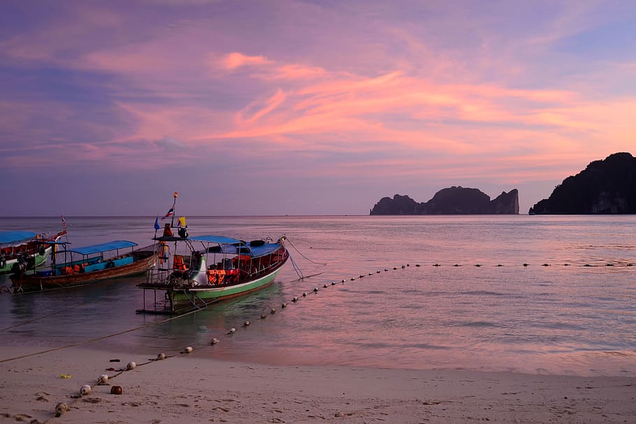 green boat on beach during sunset, water, sea, thailand, transportation HD wallpaper
