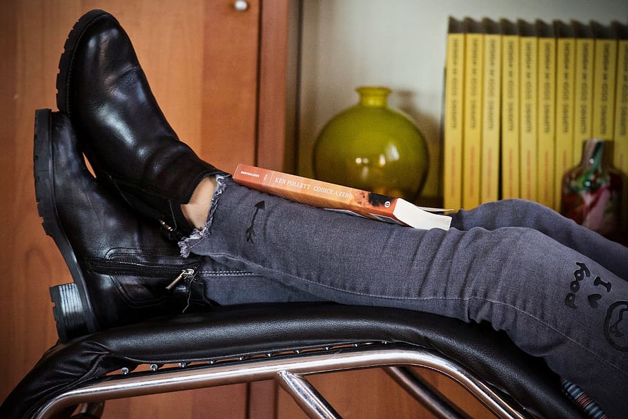 relaxation, shoes, boots, rest, legs, sitting, people, girl HD wallpaper