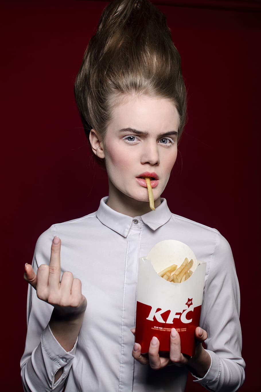 woman eating KFC French fries, red, portrait, studio shot, one person, HD wallpaper