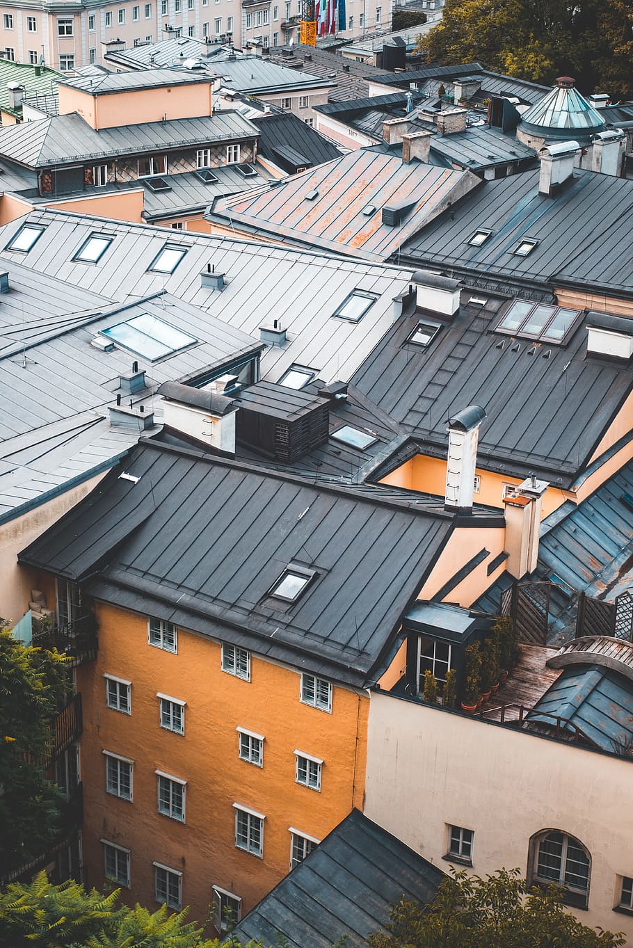 aerial photography of village, rooftop, building, window, residential HD wallpaper