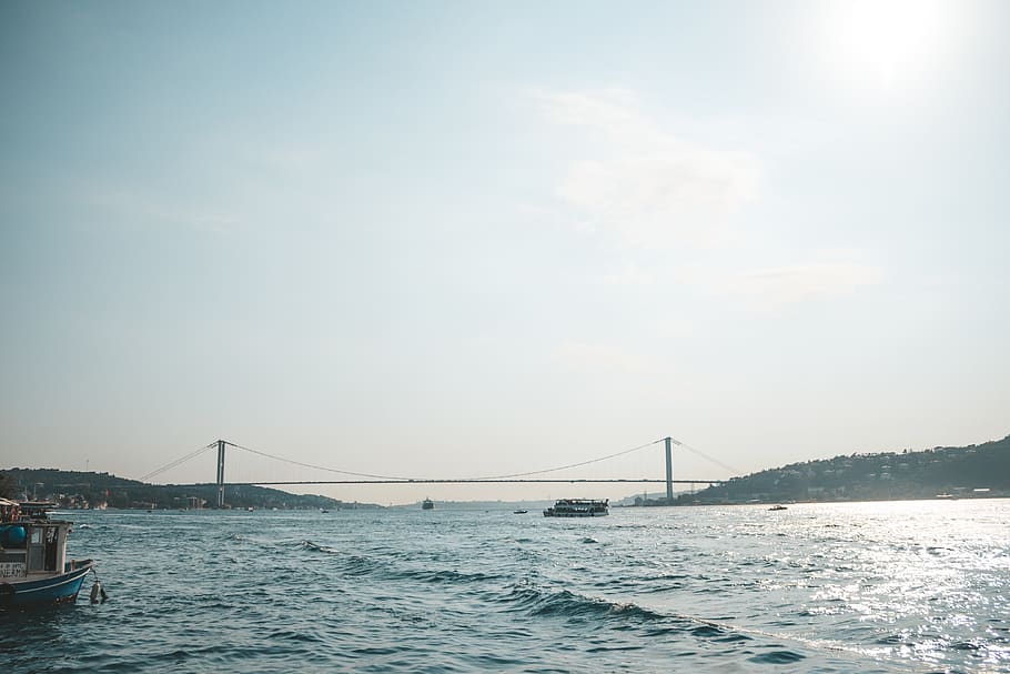 Bridge over Body of Water, boat, dawn, harbor, ocean, sailboat HD wallpaper