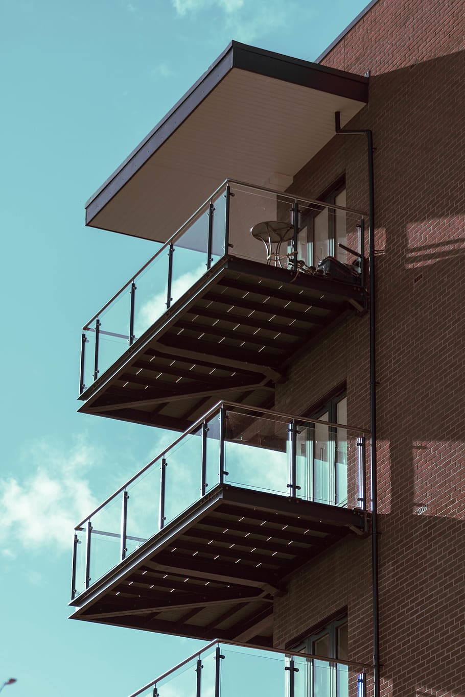 gray metal framed decks, banister, handrail, railing, balcony HD wallpaper