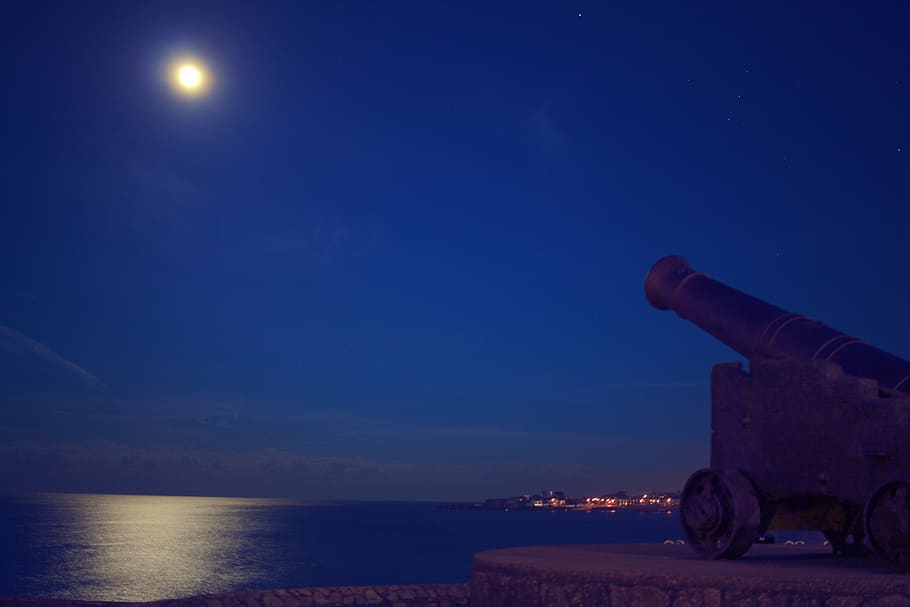 cannon, moon, sky, night, dark, evening, lake, water, blue HD wallpaper