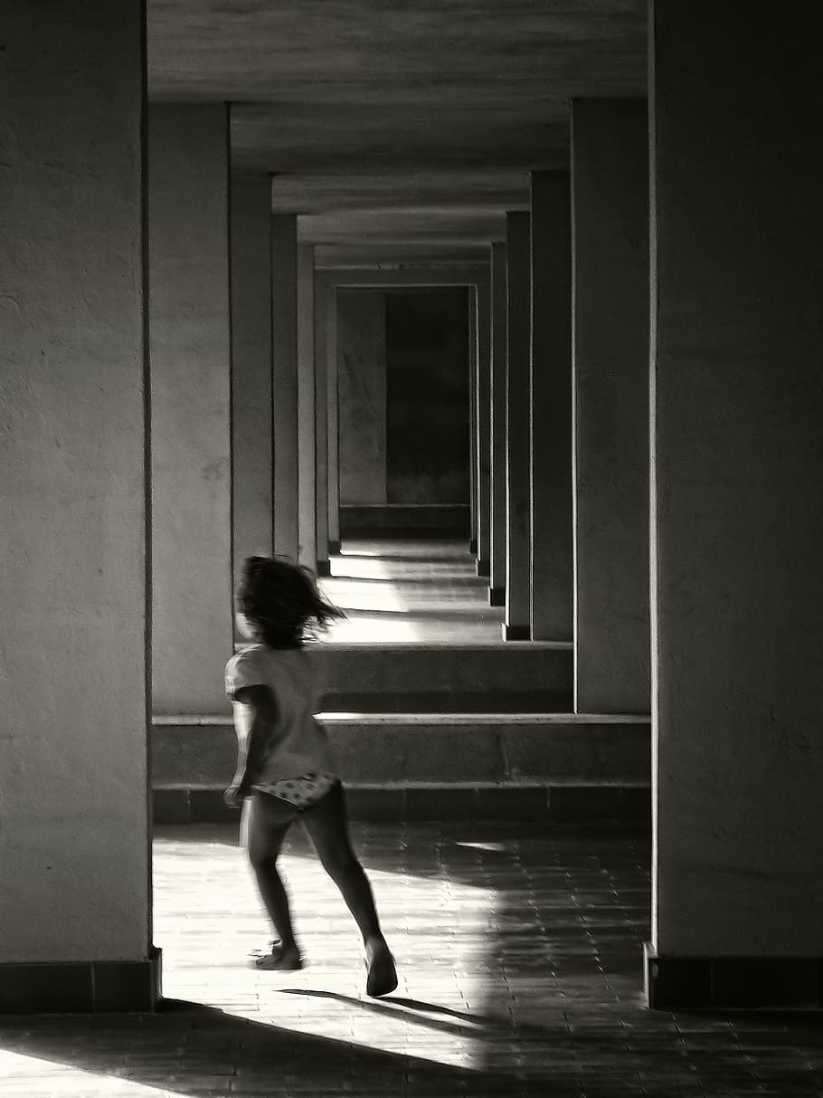 kid, lines, geometry, escape, architecture, full length, blurred motion HD wallpaper